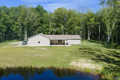 5590 N Jefferson Road, Midland MI 48642-8227 photo 3