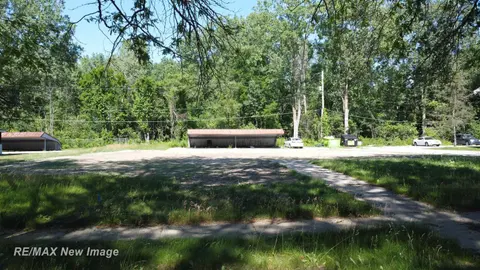 3681 Bernice Drive, Saginaw MI 48601 commercial property for sale
