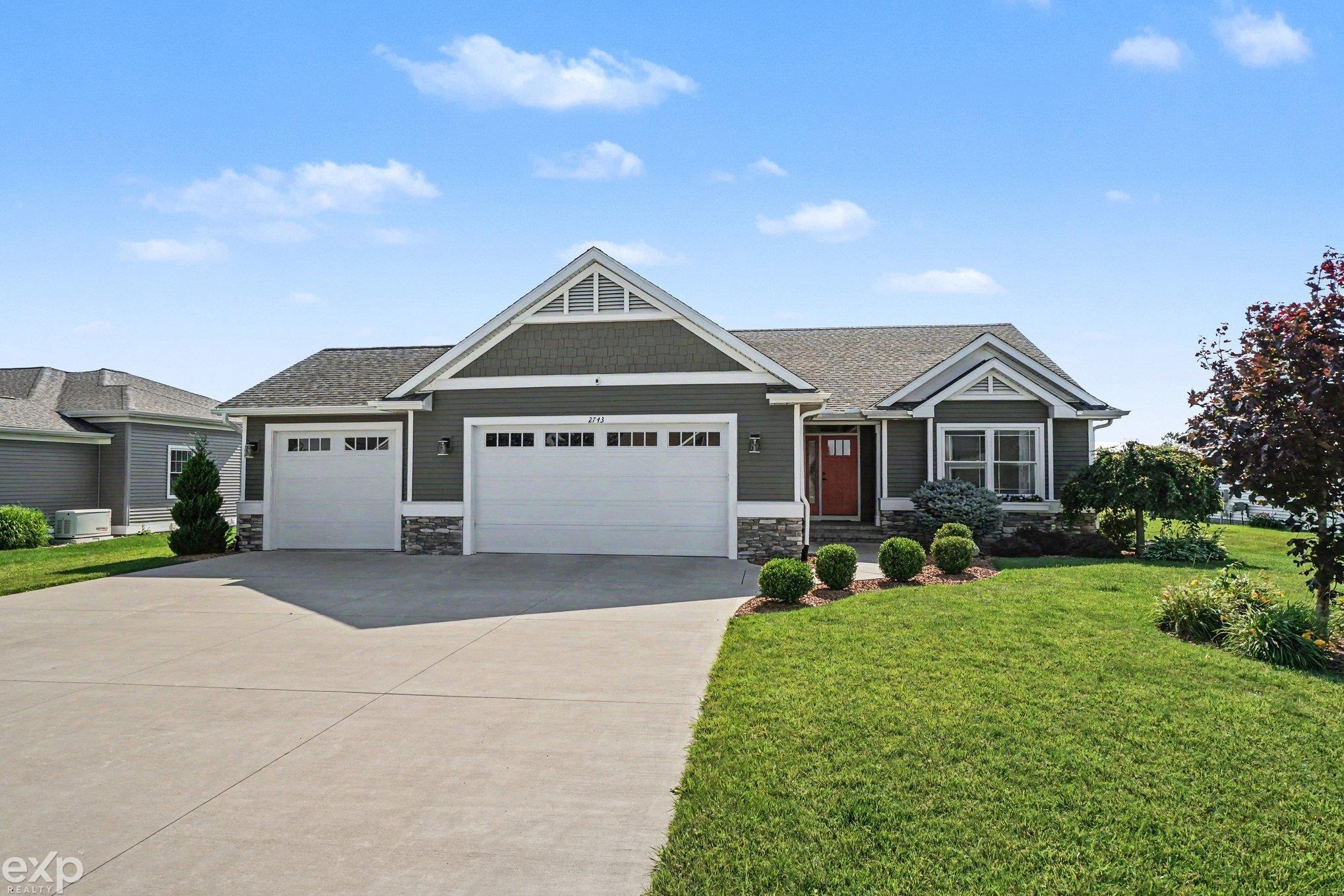 2743 Limerick Drive, Bay City MI 48706 photo 1