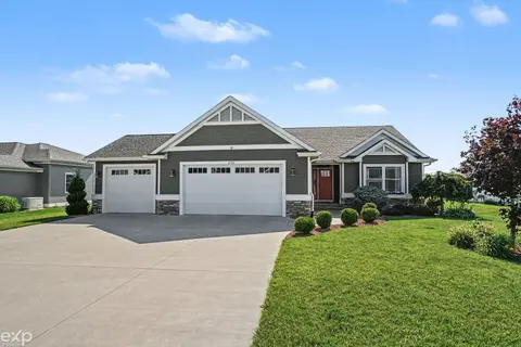 2743 Limerick Drive, Bay City MI 48706 home for sale