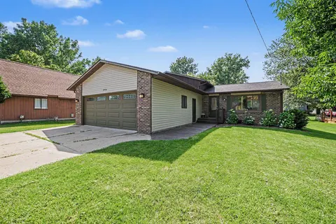 2916 Bangor Road, Bay City MI 48706 home for sale