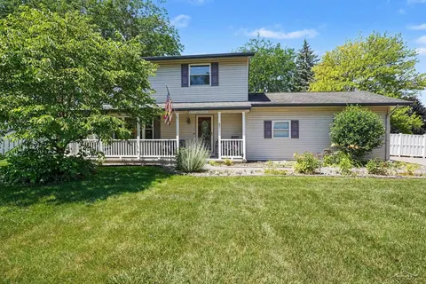 831 Mayflower Drive, Saginaw MI 48638 photo 2