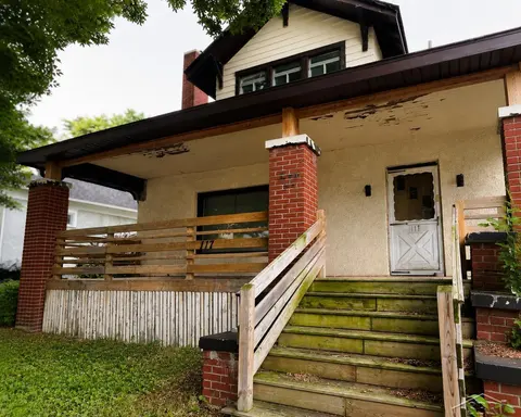 117 N Vanburen Street, Bay City MI 48708 photo 2
