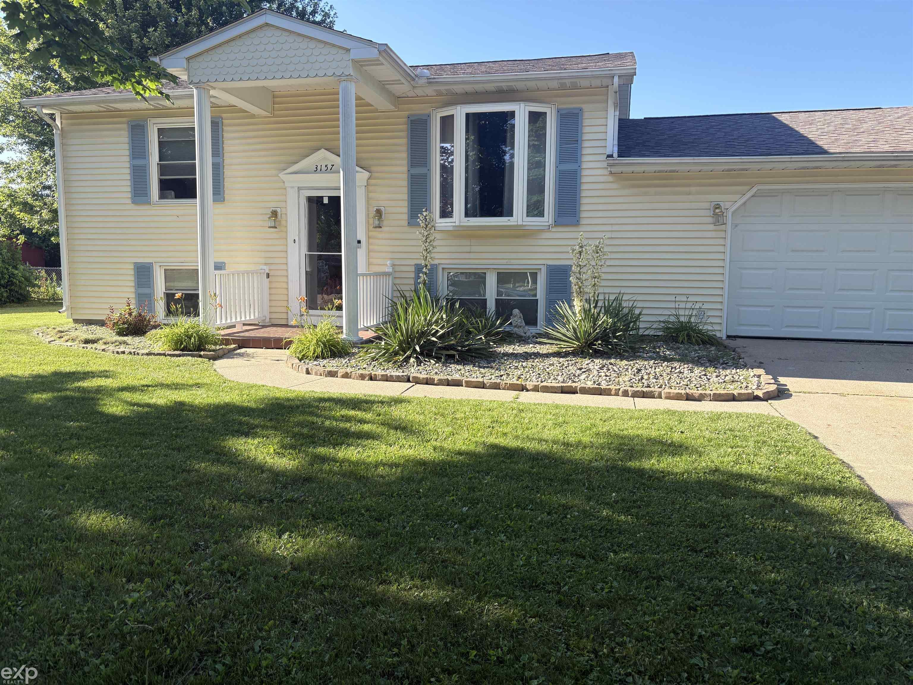 3157 Coventry Drive, Bay City MI 48706 photo 1
