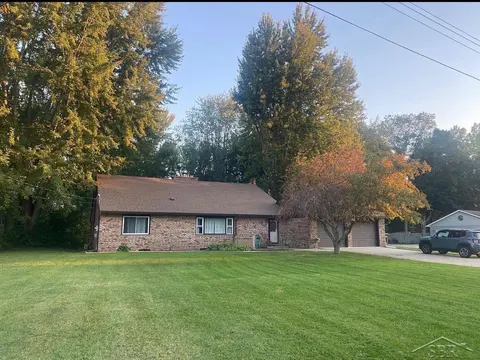 1864 E Chippewa River Road, Midland MI 48640 home for sale