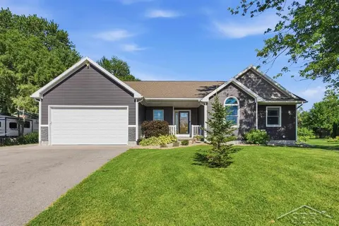 4659 S 3 Mile Road, Bay City MI 48706 home for sale