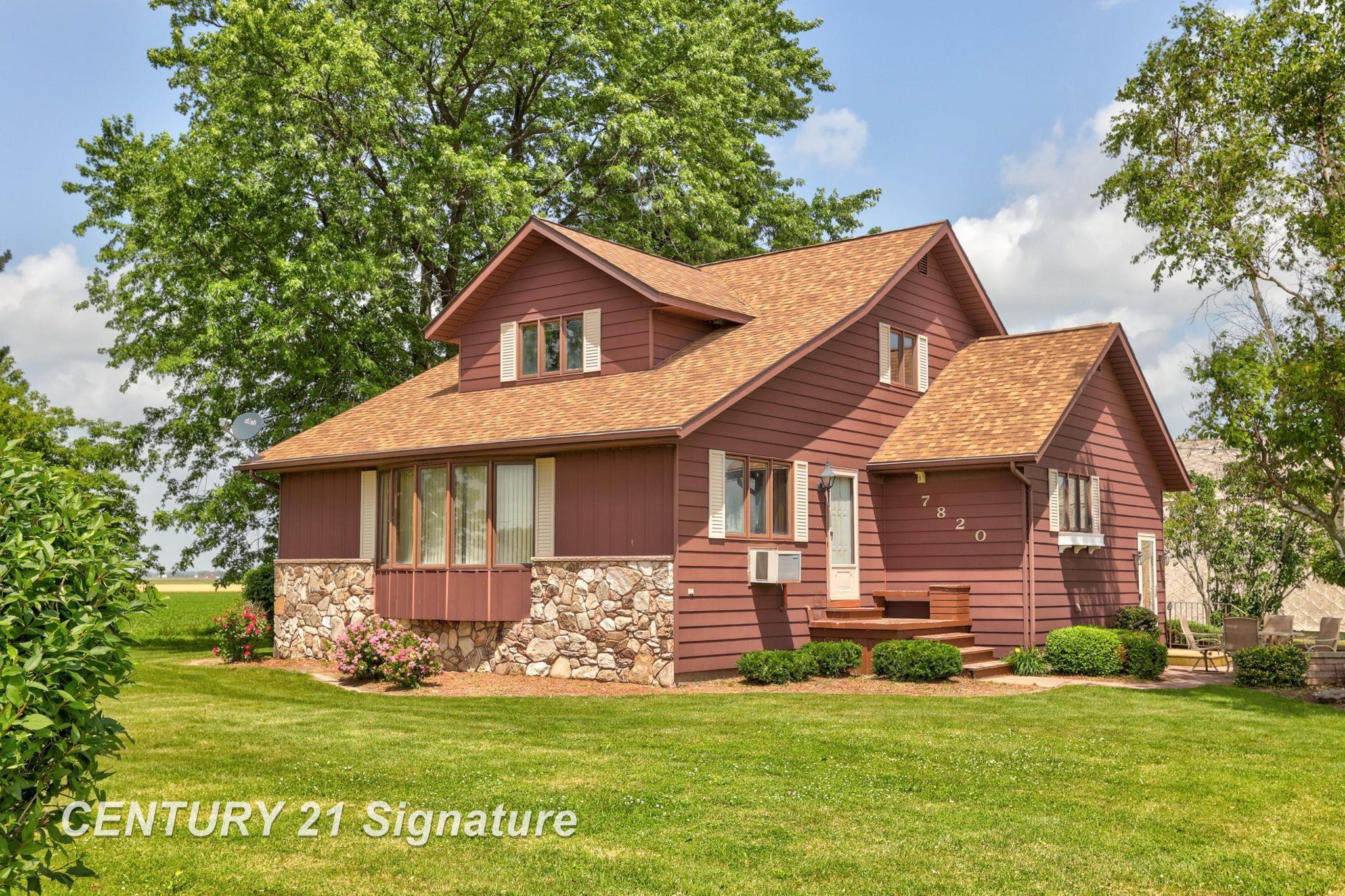 7820 W Darbee Road, Fairgrove MI 48733 photo 1