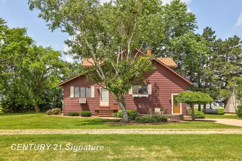 7820 W Darbee Road, Fairgrove MI 48733 photo 3