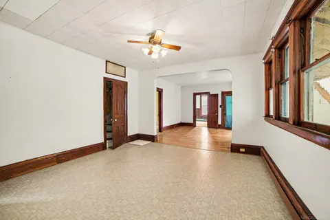 817 Wright Street, Saginaw MI 48602-2838 photo 3