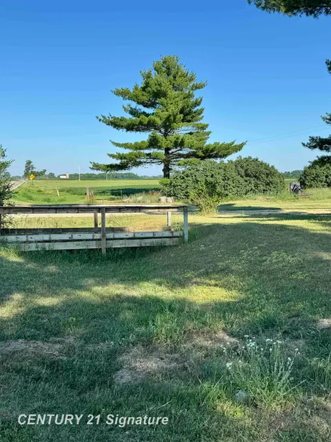 5732 E Grass Lake Road, Clare MI 48617 photo 4