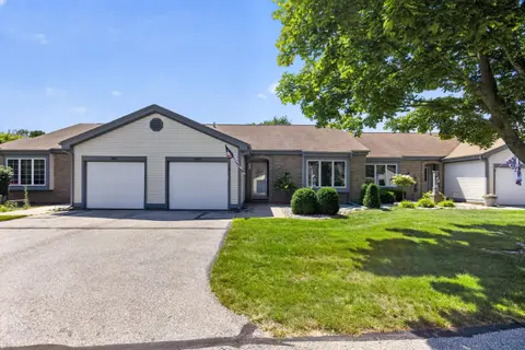 4848 Appletree Lane, Bay City MI 48706 photo 2