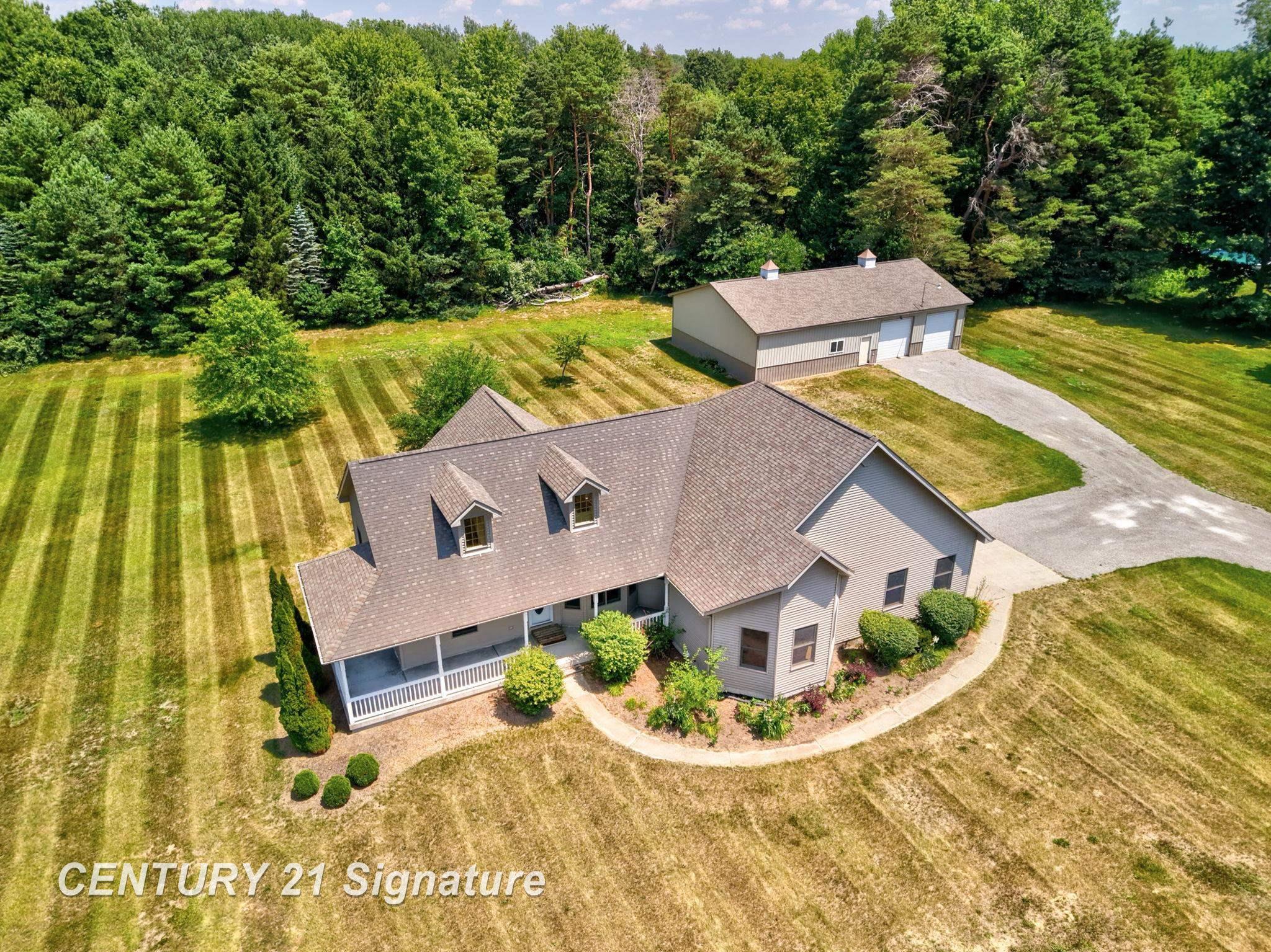8605 Dixie Highway, Birch Run MI 48415 photo 1