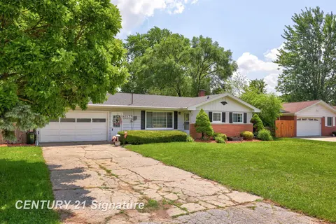 2684 Kuhlman Drive, Saginaw MI 48603 photo 2