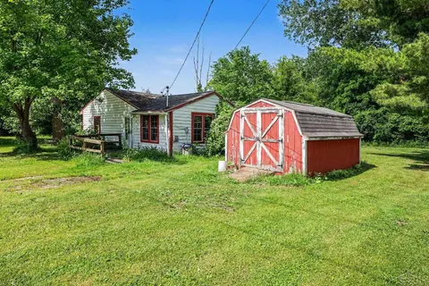 15 Welch Drive, Midland MI 48640 photo 3
