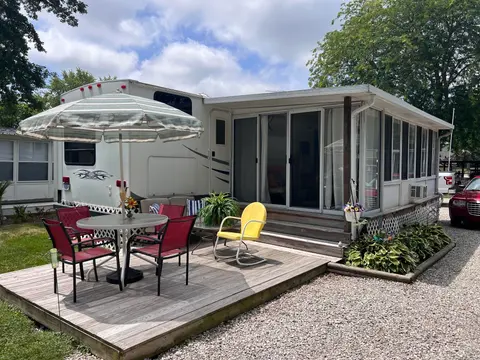 10001 Goodall Road # 165, Durand MI 48429 home for sale