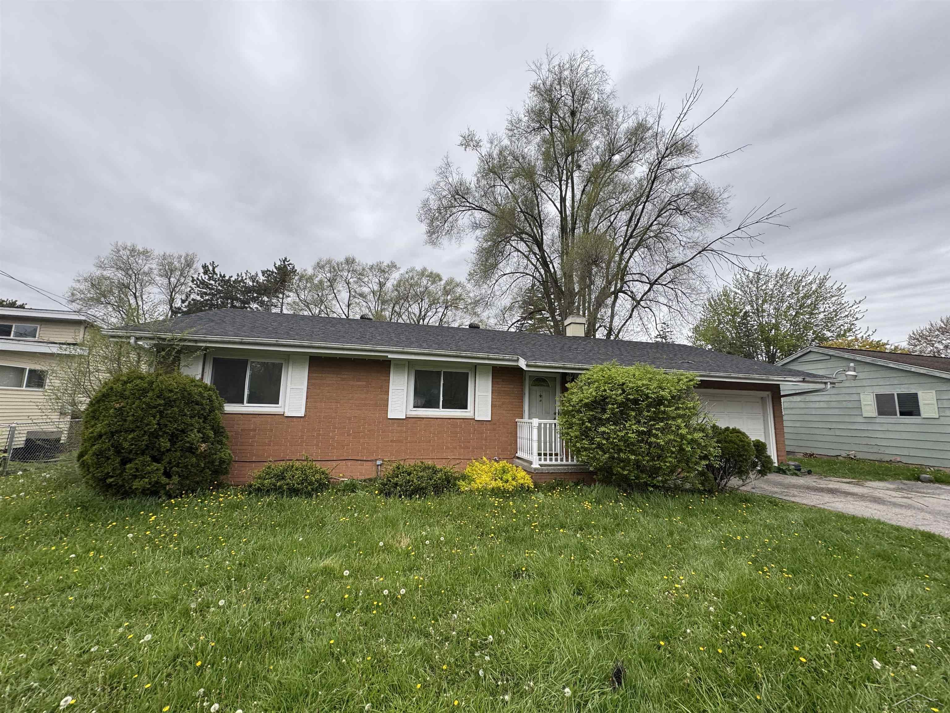 2950 Arlington Drive, Saginaw MI 48601 photo 1