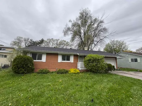 2950 Arlington Drive, Saginaw MI 48601 home for sale