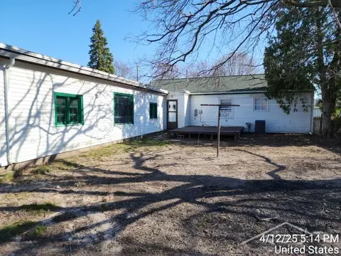1580 Bel Air Street, Saginaw MI 48604 photo 2