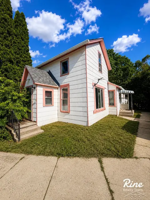 42 W Main Street, Mayville MI 48744 multi-family property for sale