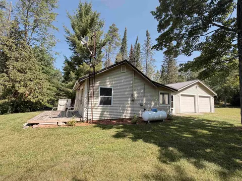 10167 W Richardson Road, Harrison MI 48625 photo 2