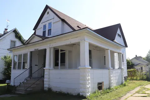 704 N Linn Street, Bay City MI 48706 photo 2