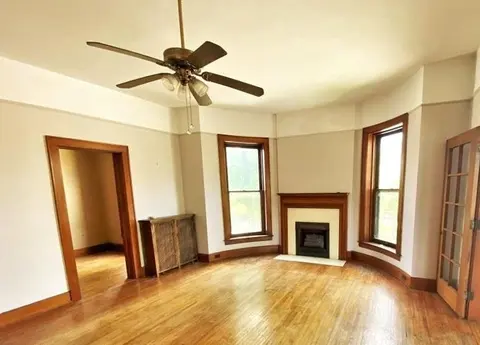814 Center Apt. C Avenue # C, Bay City MI 48708 photo 2