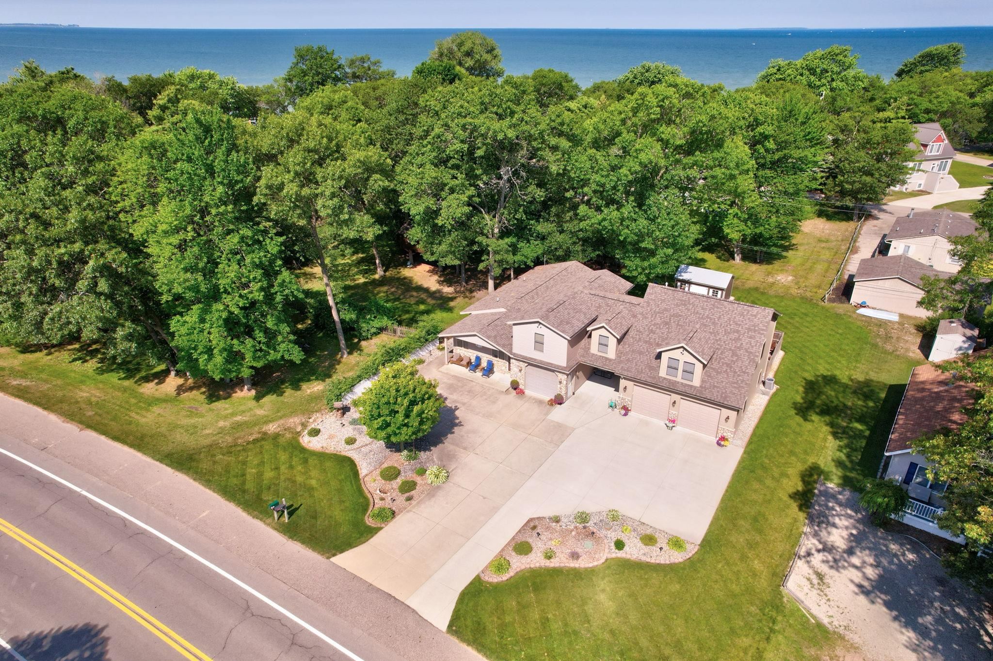 5852 Port Austin Road, Caseville MI 48725 photo 1
