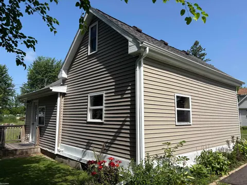 1718 Montague Street, Deford MI 48729 photo 3