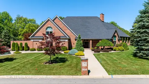 5590 Pine Gate Drive, Saginaw MI 48603 home for sale