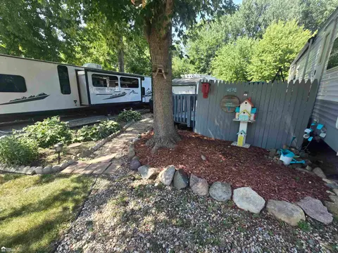 10001 Goodall Road # 62, Durand MI 48429 photo 2