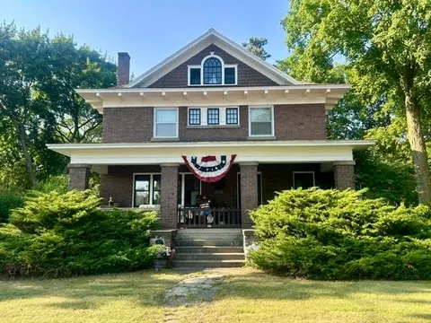 300 W Maple Street, Gladwin MI 48624 home for sale