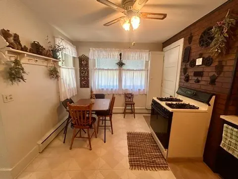 300 W Maple Street, Gladwin MI 48624 photo 5