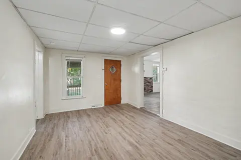 609 Henry Street, Bay City MI 48706 photo 2