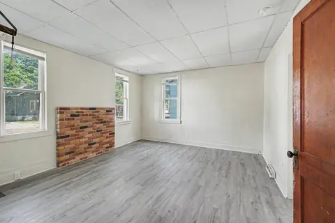 609 Henry Street, Bay City MI 48706 photo 3