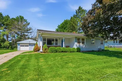 4665 N River Road, Freeland MI 48623 photo 2
