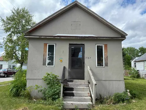 1507 11th Street, Bay City MI 48708 home for sale