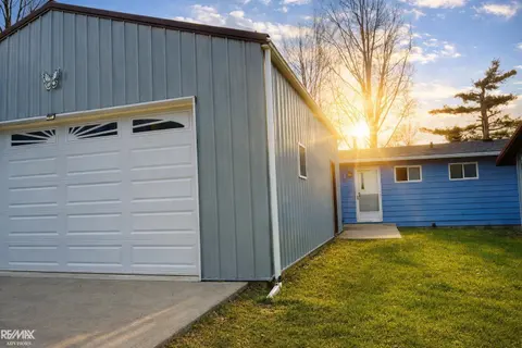 4800 Maxson Drive, Hope MI 48628 photo 3