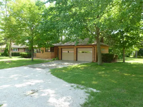 2520 Hemmeter Street, Saginaw MI 48603 photo 2