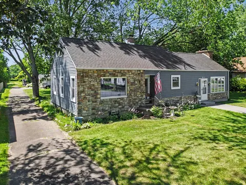 108 Scheurmann Street, Essexville MI 48732 photo 4