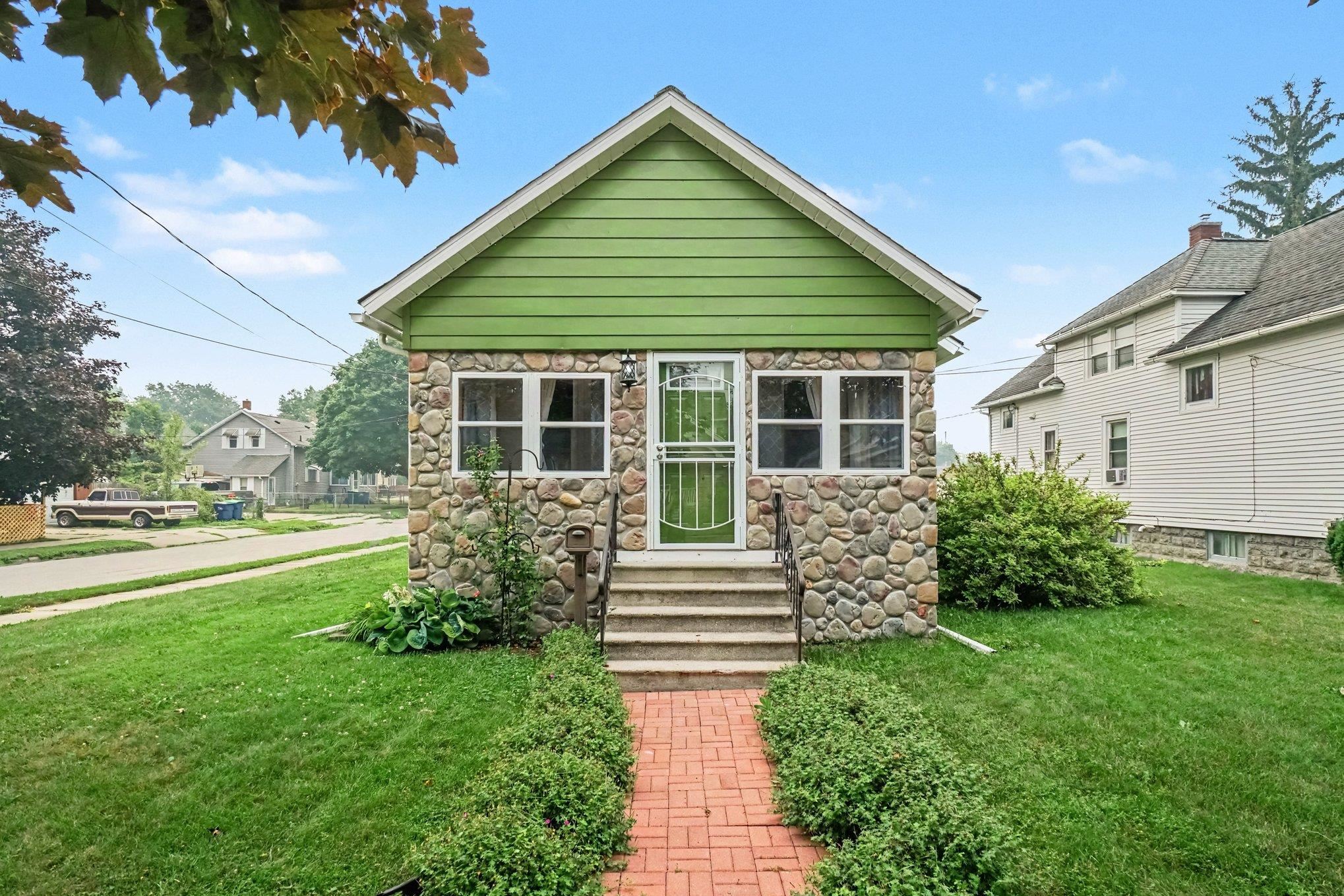 601 S Sherman Street, Bay City MI 48708 photo 1