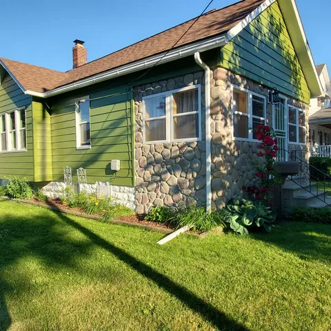 601 S Sherman Street, Bay City MI 48708 photo 2