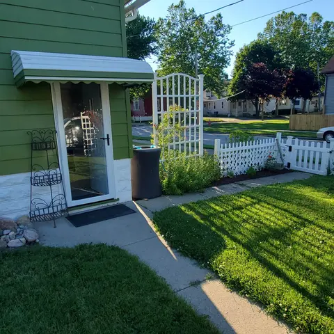 601 S Sherman Street, Bay City MI 48708 photo 4
