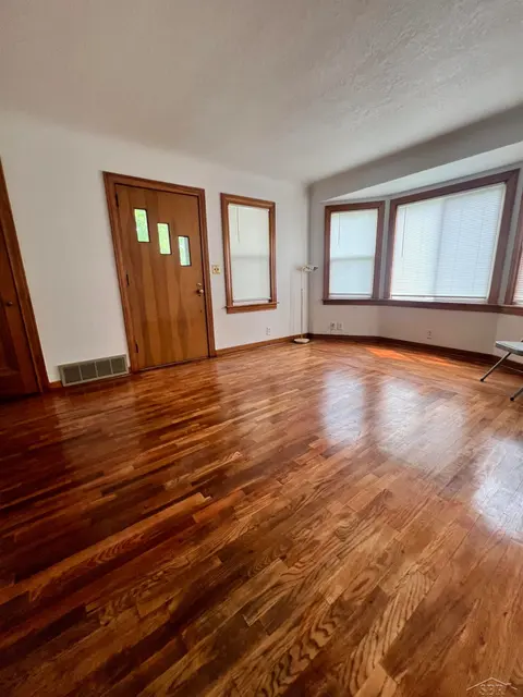 3035 Schaeffer Street, Saginaw MI 48604 photo 4