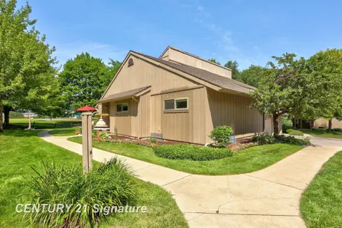 2353 Bay Woods Court, Bay City MI 48706 photo 3