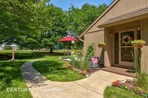 2353 Bay Woods Court, Bay City MI 48706 photo 4