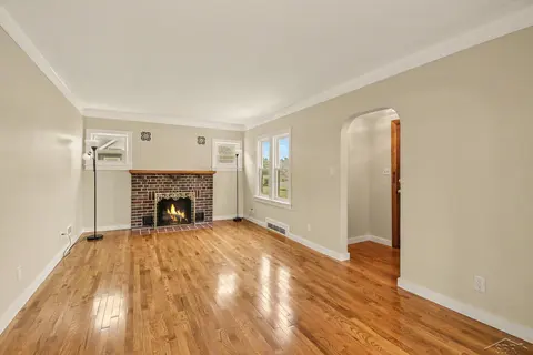 380 S Main Street, Freeland MI 48623 photo 4