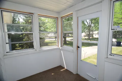 708 Cypress Street, Midland MI 48642 photo 3