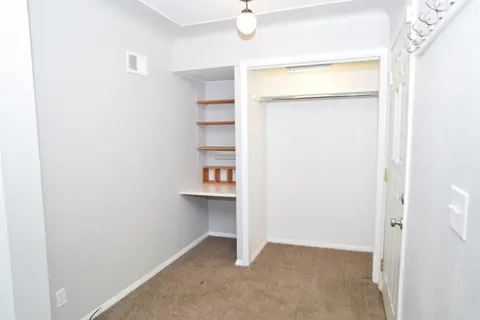 708 Cypress Street, Midland MI 48642 photo 4
