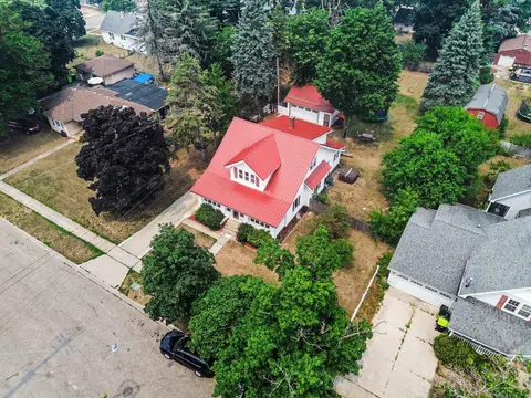 116 W Wheaton Avenue, Clare MI 48618 photo 3