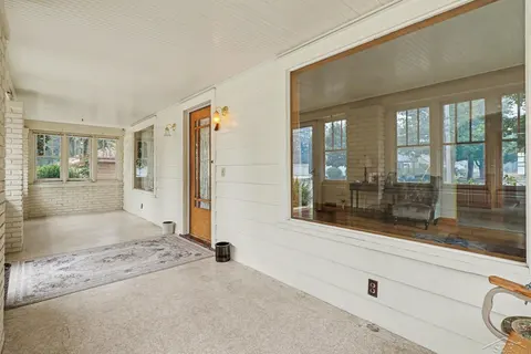 116 W Wheaton Avenue, Clare MI 48618 photo 4
